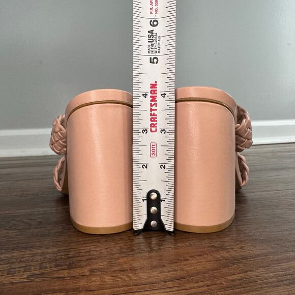 Journee Collection Melissa blush pink size 9.5 WD woven mule sandals block heel - Picture 2 of 10